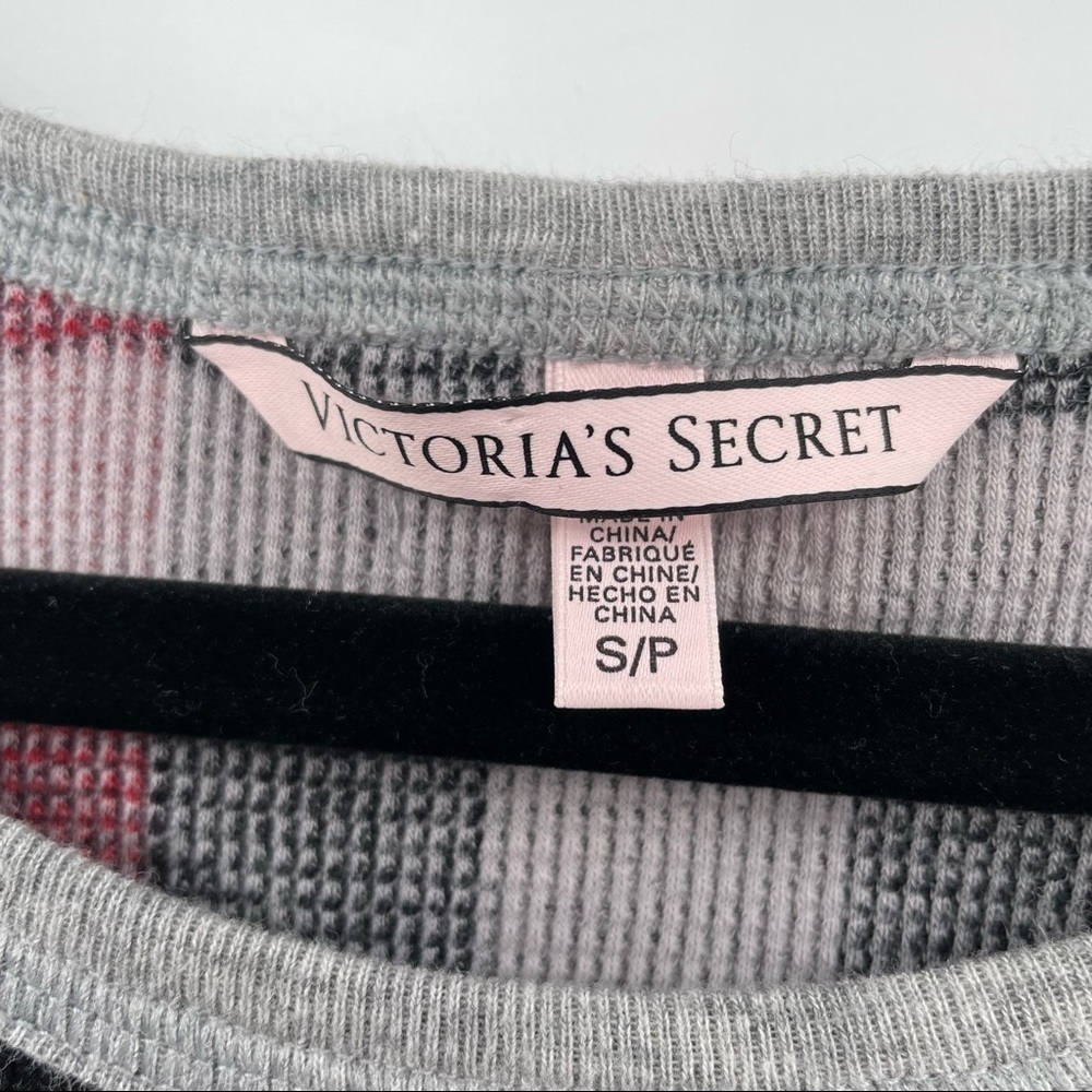 Victoria’s Secret Christmas Plaid Pajama Shirt - Picture 11 of 12